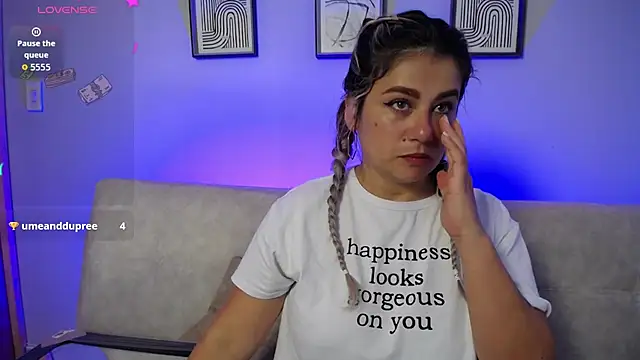 Sweet Bella Valery online show from 11/21/25, 10:08