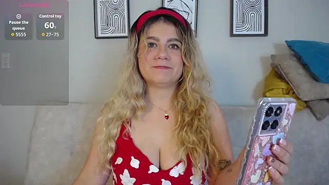 Sweet Bella Valery online show from 01/11/26, 10:48