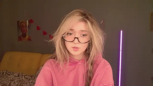 BellaSink online show from 02/15/26, 07:51