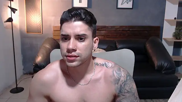 Snapshot of Mike_montoya01 chatting on 03/21/26, 02:27 Mike montoya01 online show from 03/21/26, 02:27