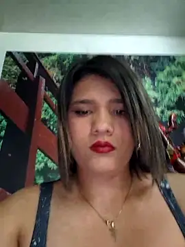 Snapshot of CinthiaRouse33 chatting on 10/21/25, 03:46 CinthiaRouse33 online show from 10/21/25, 03:46