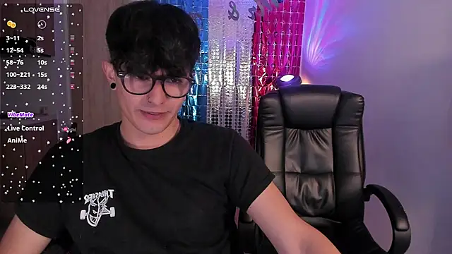 Mikeyvioleta  online show from 07/30/26, 05:34