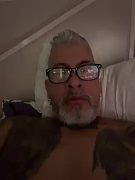 roygomez online show from 11/27/25, 03:19