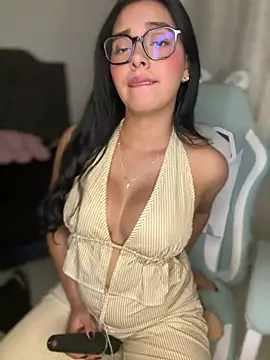Snapshot of MiaSofia__ chatting on 04/22/26, 05:32 MiaSofia online show from 04/22/26, 05:32