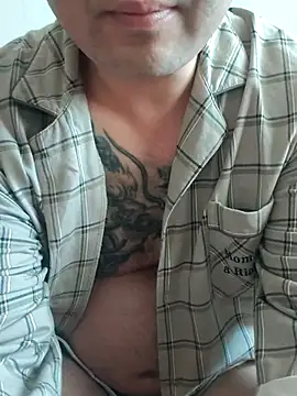 caige8888 online show from 12/17/25, 01:44