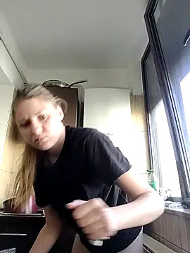 SandyCassie online show from 05/13/26, 05:49