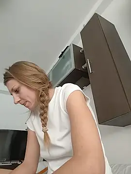SandyCassie online show from 07/28/26, 02:24