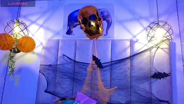 antonella rosecs online show from 10/25/25, 04:31