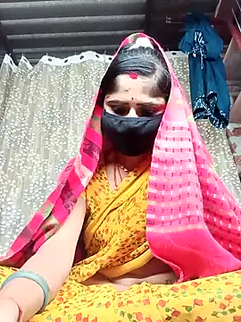 Snapshot of Rajni_chauhan chatting on 11/13/25, 06:07 Rajni chauhan online show from 11/13/25, 06:07