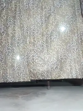 Snapshot of Rajni_chauhan chatting on 11/23/25, 05:13 Rajni chauhan online show from 11/23/25, 05:13