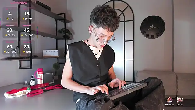 Tiam muller online show from 12/16/25, 02:16