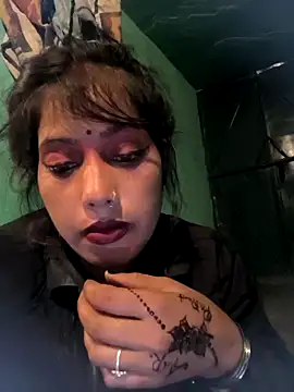 Ragni bhargav online show from 10/17/25, 03:47