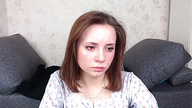 evaa here  online show from 03/31/26, 07:42