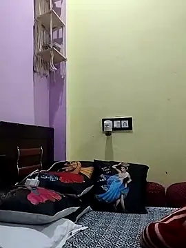 Snapshot of Jyoti-Love-143 chatting on 12/14/25, 08:41 Jyoti-Love-143 online show from 12/14/25, 08:41