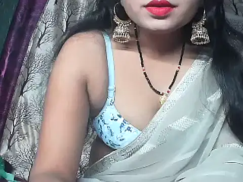 Snapshot of diksha--s chatting on 11/12/25, 07:42 diksha--s online show from 11/12/25, 07:42