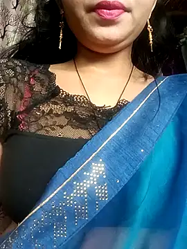 Snapshot of diksha--s chatting on 11/22/25, 07:29 diksha--s online show from 11/22/25, 07:29