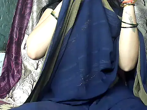 Snapshot of diksha--s chatting on 11/27/25, 07:27 diksha--s online show from 11/27/25, 07:27