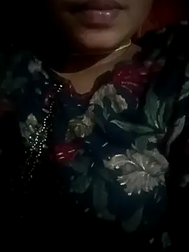 Snapshot of diksha--s chatting on 05/20/26, 04:57 diksha--s online show from 05/20/26, 04:57