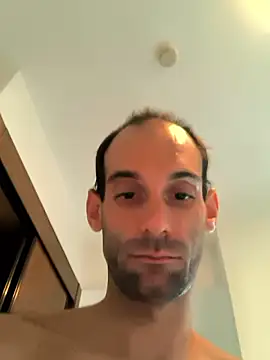 Snapshot of pollardoN65003 chatting on 11/01/25, 06:04 pollardoN65003 online show from 11/01/25, 06:04