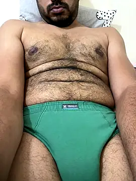 Snapshot of Handsome8677 chatting on 10/28/25, 09:28 Handsome8677 online show from 10/28/25, 09:28