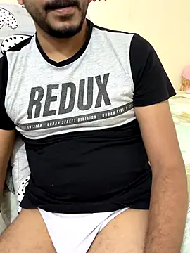 Snapshot of Handsome8677 chatting on 10/30/25, 07:54 Handsome8677 online show from 10/30/25, 07:54