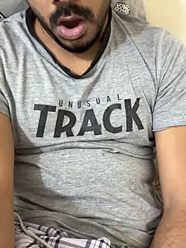 Snapshot of Handsome8677 chatting on 11/15/25, 09:43 Handsome8677 online show from 11/15/25, 09:43