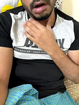 Snapshot of Handsome8677 chatting on 11/18/25, 10:14 Handsome8677 online show from 11/18/25, 10:14