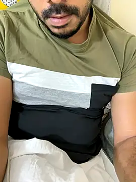 Snapshot of Handsome8677 chatting on 11/25/25, 09:59 Handsome8677 online show from 11/25/25, 09:59