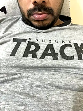 Snapshot of Handsome8677 chatting on 12/02/25, 07:31 Handsome8677 online show from 12/02/25, 07:31