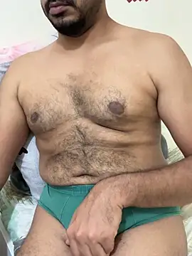 Snapshot of Handsome8677 chatting on 12/14/25, 02:44 Handsome8677 online show from 12/14/25, 02:44