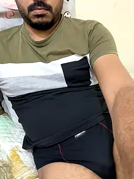 Handsome8677 online show from 12/22/25, 11:18