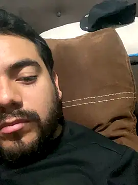 LuisR727 online show from 11/19/25, 10:15