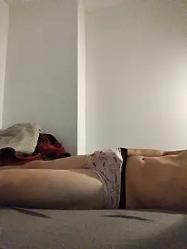 Snapshot of incognito1122 chatting on 10/29/25, 12:51 incognito1122 online show from 10/29/25, 12:51