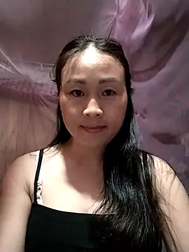 Snapshot of Spring-mky chatting on 10/28/25, 02:31 Spring-mky online show from 10/28/25, 02:31