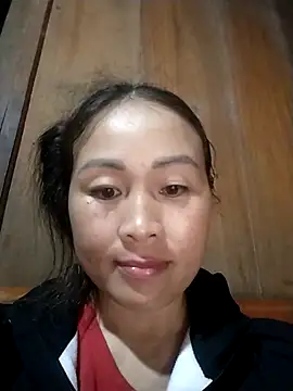 Snapshot of Spring-mky chatting on 11/03/25, 12:28 Spring-mky online show from 11/03/25, 12:28