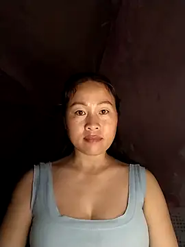 Snapshot of Spring-mky chatting on 11/08/25, 08:18 Spring-mky online show from 11/08/25, 08:18