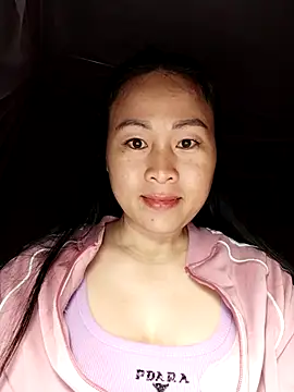 Snapshot of Spring-mky chatting on 11/21/25, 12:10 Spring-mky online show from 11/21/25, 12:10