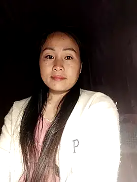 Snapshot of Spring-mky chatting on 11/26/25, 05:14 Spring-mky online show from 11/26/25, 05:14