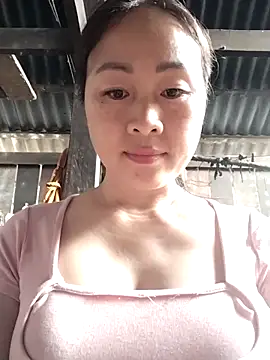 Snapshot of Spring-mky chatting on 12/03/25, 01:46 Spring-mky online show from 12/03/25, 01:46