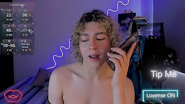 Snapshot of Lyric_Mirage chatting on 11/16/25, 09:09 Lyric Mirage online show from 11/16/25, 09:09