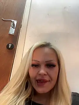 CherryXOX- online show from 10/30/25, 12:39