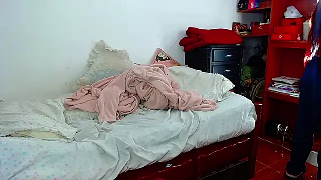 MariamGray1 online show from 03/13/26, 06:09