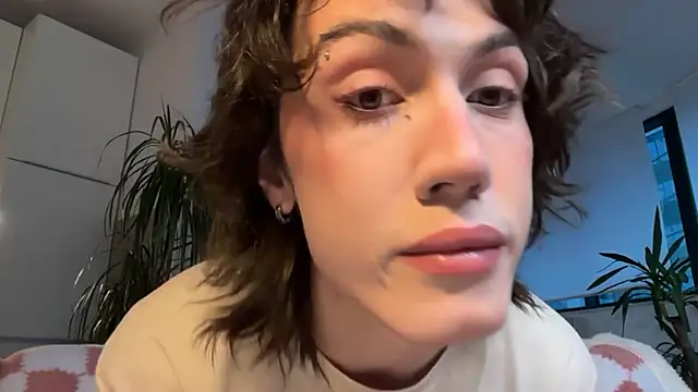 kira yoshika9e online show from 03/15/26, 04:35