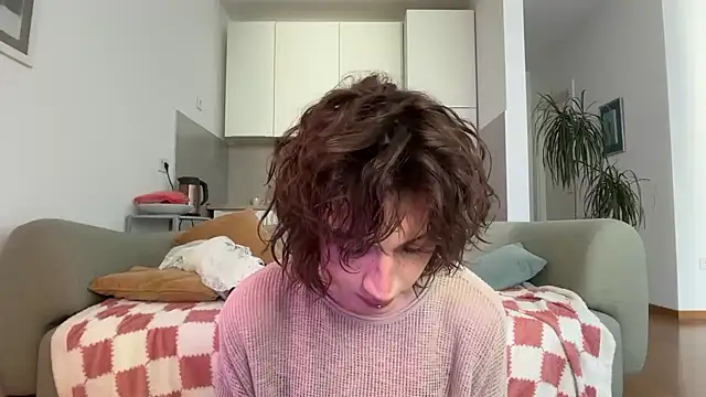 kira yoshika9e online show from 04/25/26, 01:41