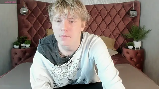 KevinMilky online show from 10/16/25, 02:40