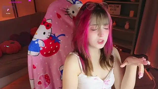 Soffi Toffi online show from 03/18/26, 12:19