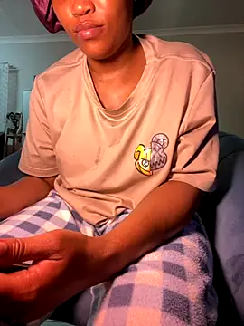 Snapshot of WaterMommy chatting on 11/01/25, 05:48 WaterMommy online show from 11/01/25, 05:48