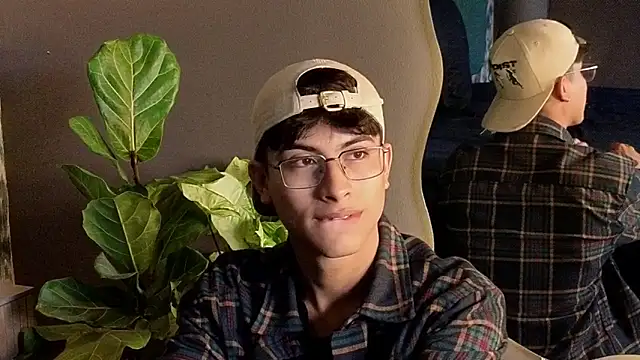 Aaron Eze online show from 11/23/25, 08:52