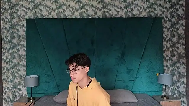 Aaron Eze online show from 03/13/26, 12:12