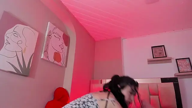 Eviiece online show from 10/29/25, 03:09